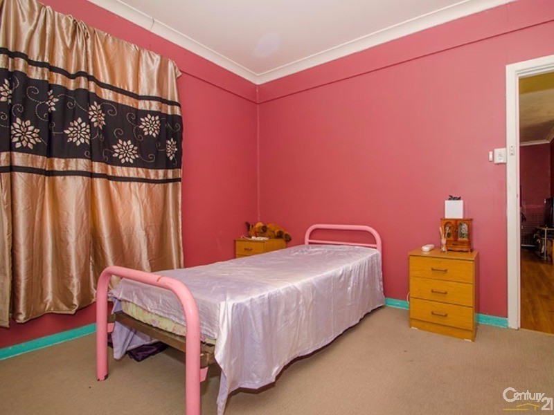 11 Cable Street, Collie WA 6225