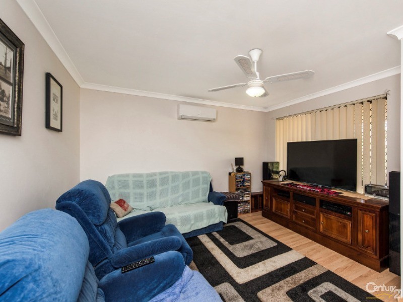4 Crews Court, Withers WA 6230
