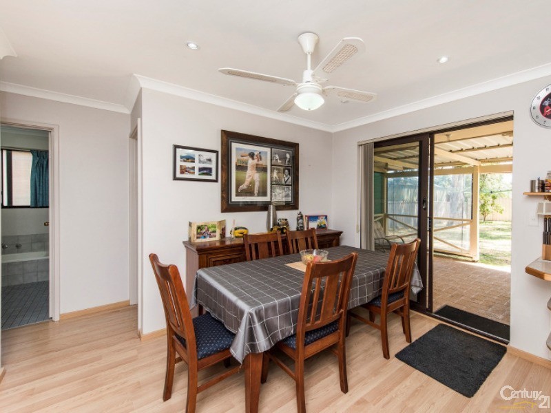 4 Crews Court, Withers WA 6230