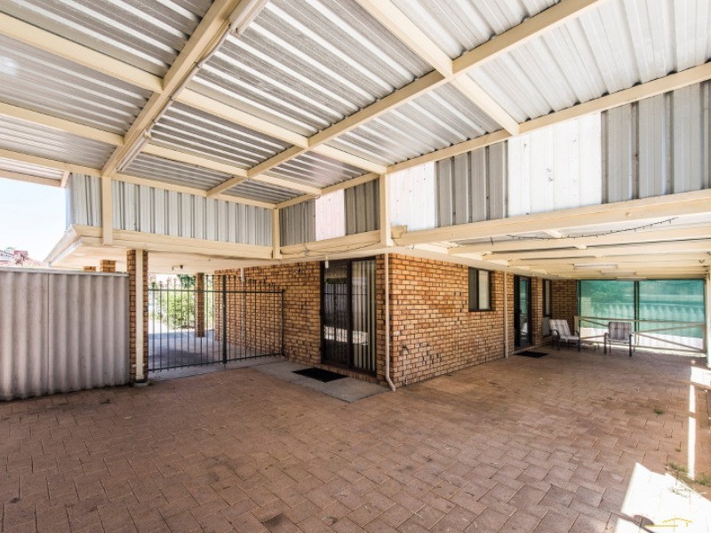4 Crews Court, Withers WA 6230