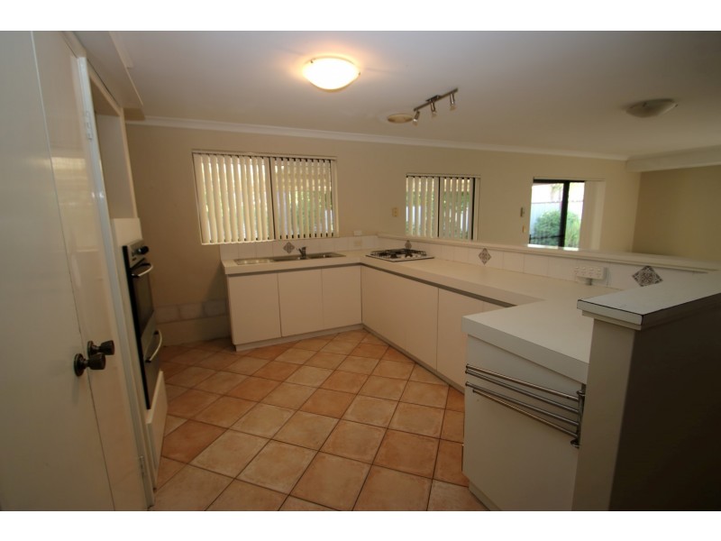 7 Pigeon Court, Eaton WA 6232