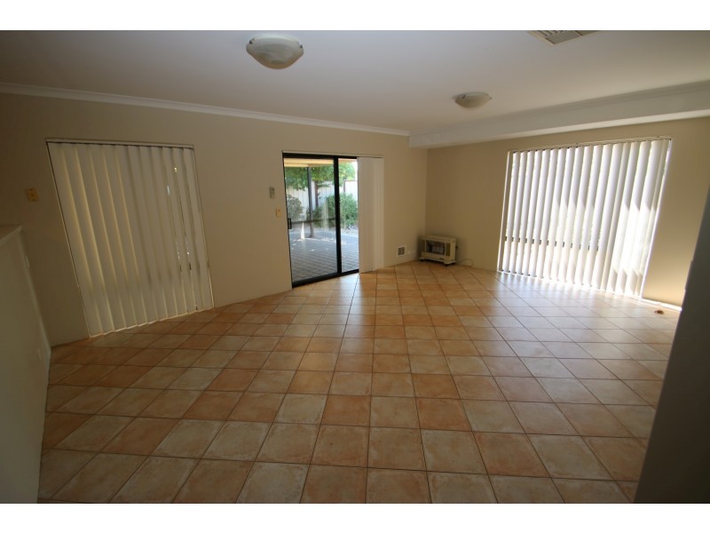 7 Pigeon Court, Eaton WA 6232