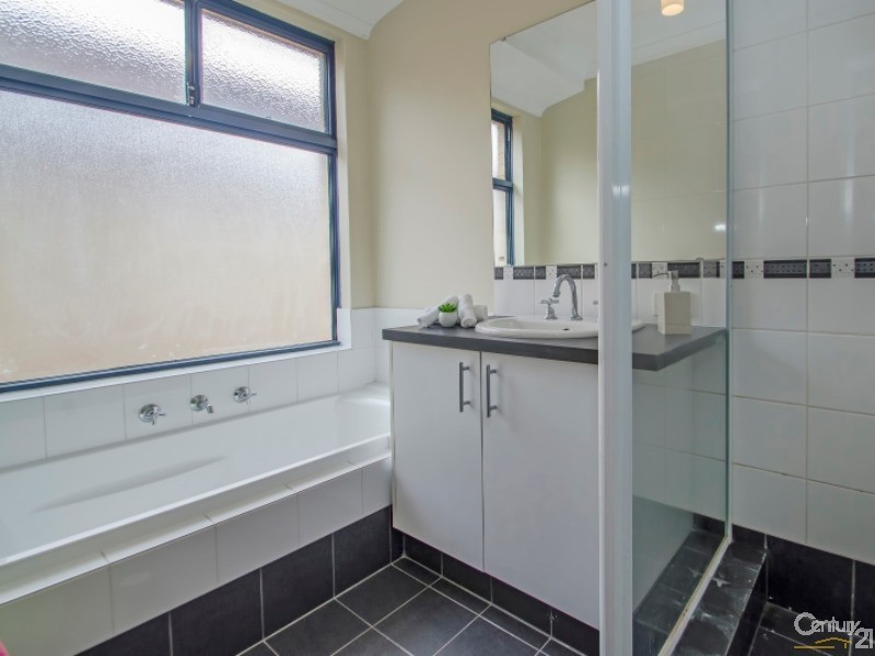3 Aquila Drive, Australind WA 6233