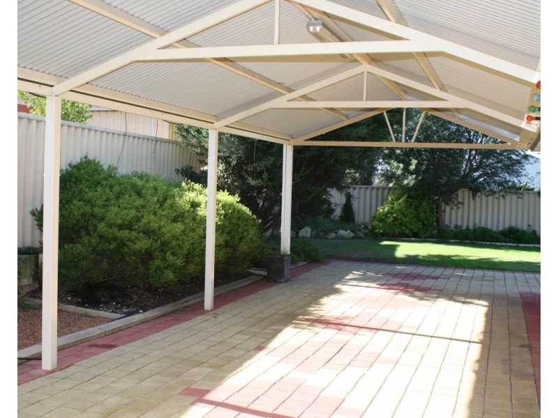 23 Wandoo Road, Dalyellup WA 6230