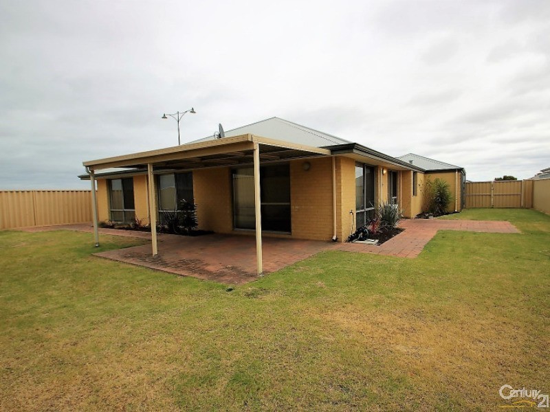 2 Jindalee Way, Millbridge WA 6232
