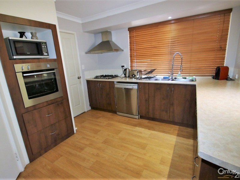 48 Chisholm Road, Dalyellup WA 6230