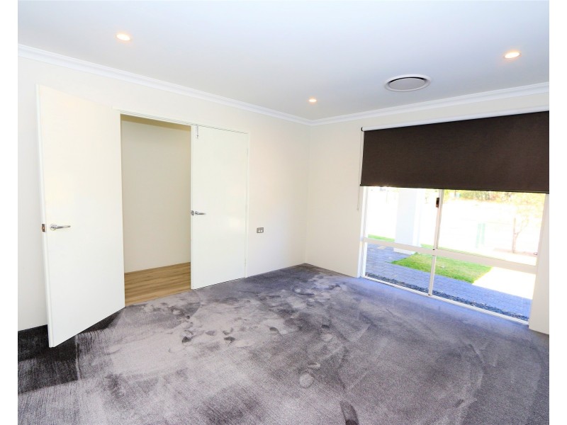 12 Chestnut Boulevard, Millbridge WA 6232