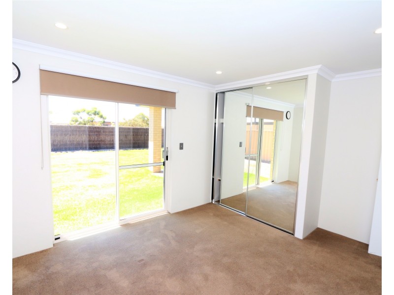 12 Chestnut Boulevard, Millbridge WA 6232