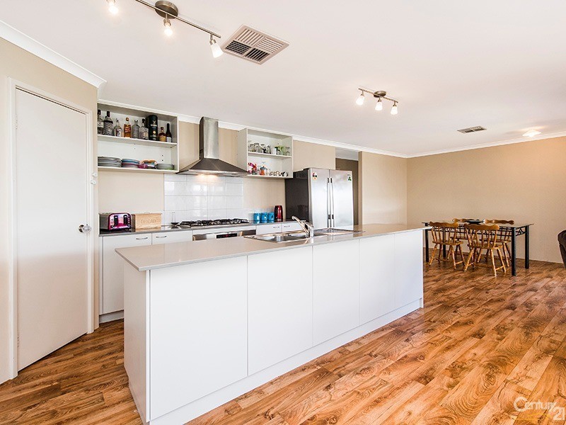 148 Braidwood Drive, Australind WA 6233