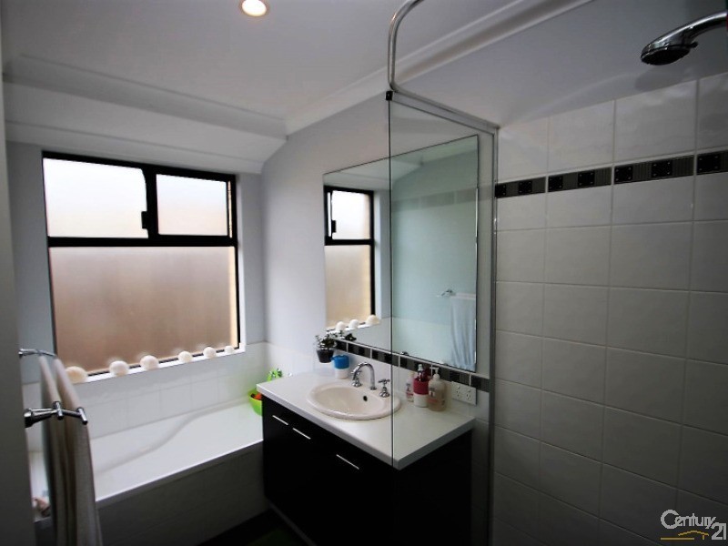 17 Kelston Way, Australind WA 6233