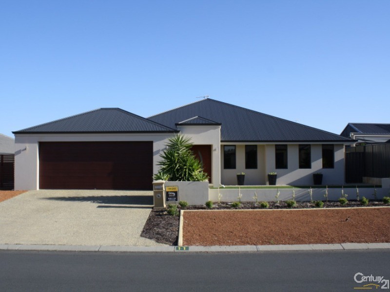 11 Henderson Crescent, Australind WA 6233