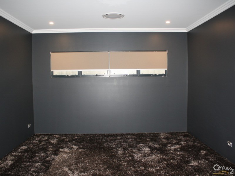 11 Henderson Crescent, Australind WA 6233