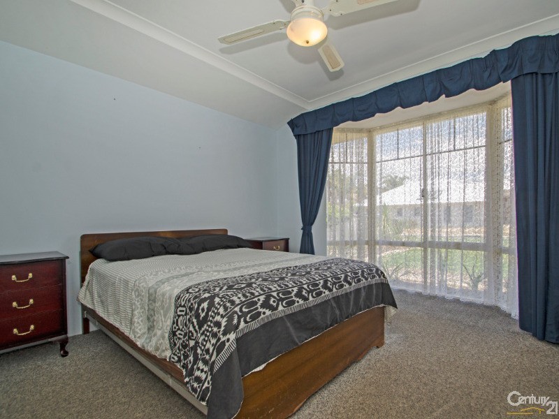 8 Christchurch Place, College Grove WA 6230