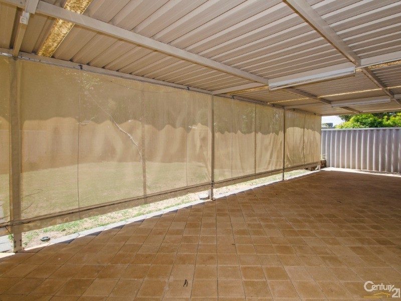 8 Christchurch Place, College Grove WA 6230