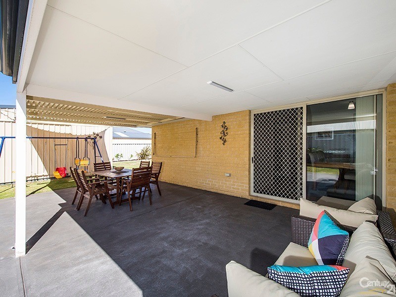 14 Cockatoo Gate, Australind WA 6233