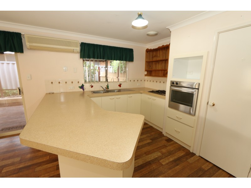 19 Scarlet Drive, Glen Iris WA 6230