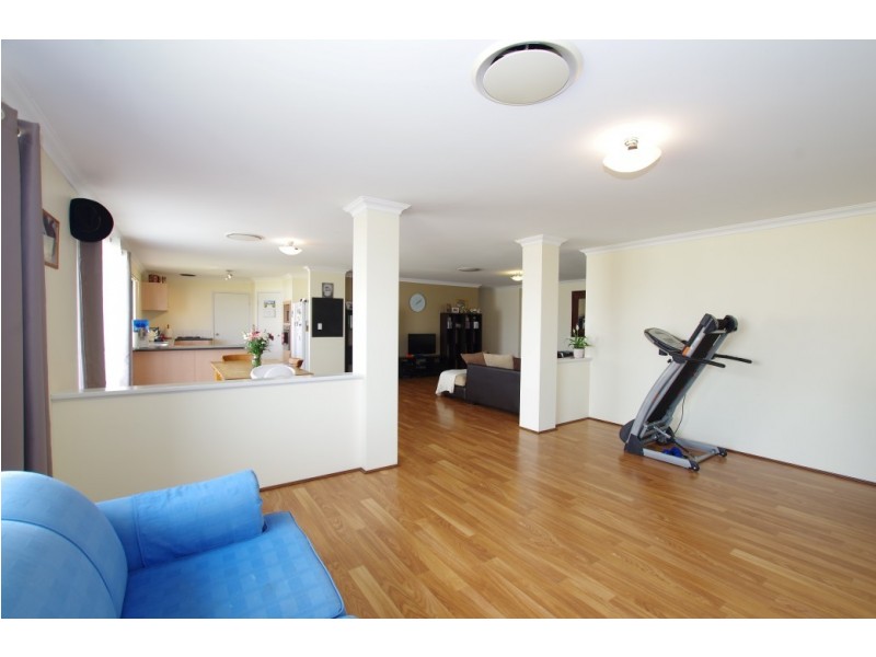 26 Walton Approach, Dalyellup WA 6230