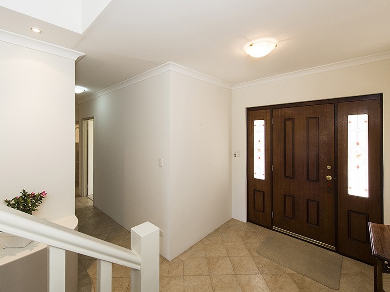 9 Bonanza Road, Dalyellup WA 6230