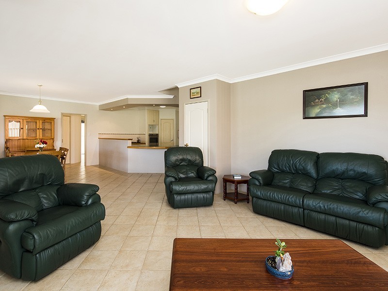 9 Bonanza Road, Dalyellup WA 6230