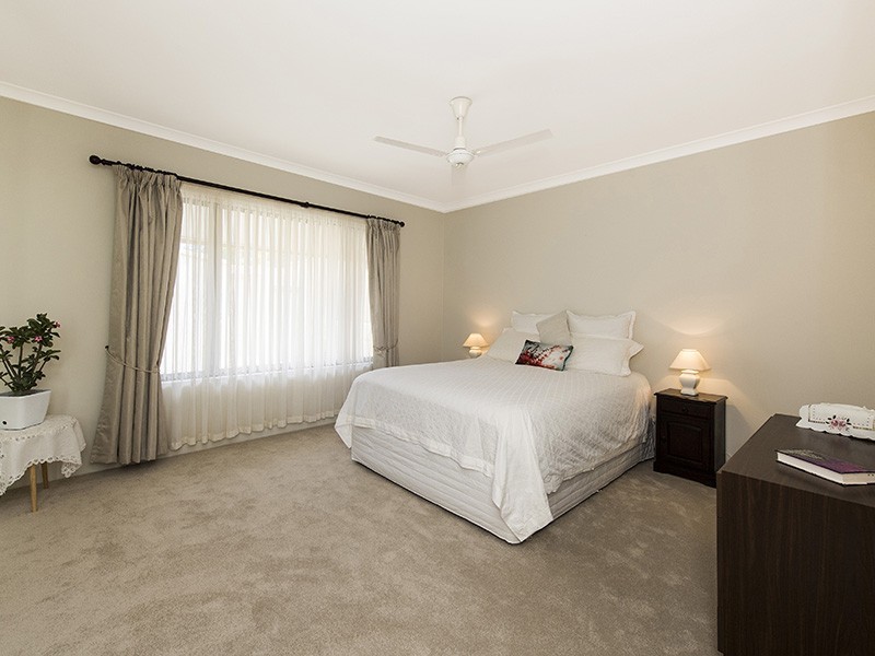 9 Bonanza Road, Dalyellup WA 6230