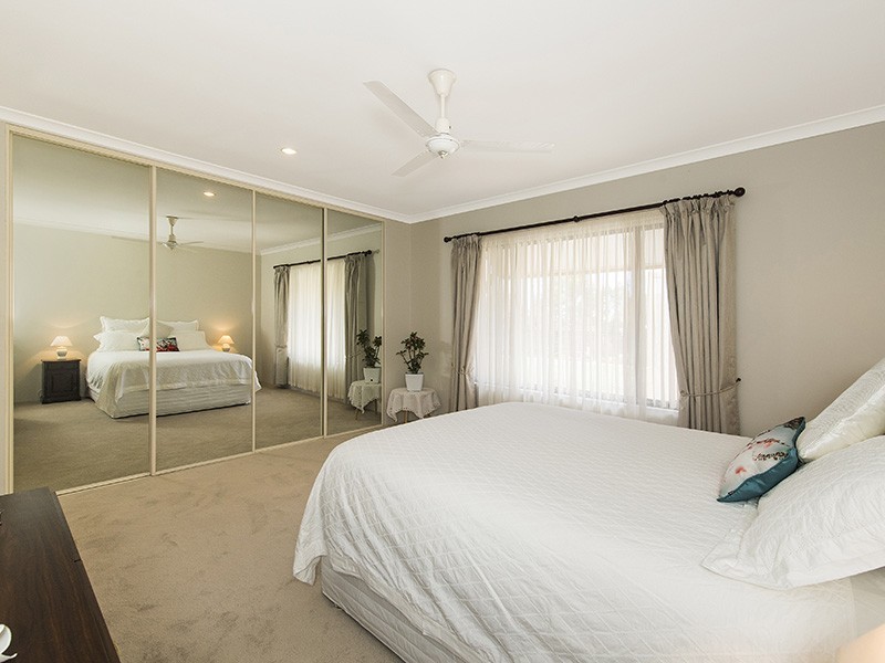 9 Bonanza Road, Dalyellup WA 6230