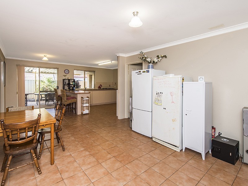 22 Lusitano Avenue, Eaton WA 6232