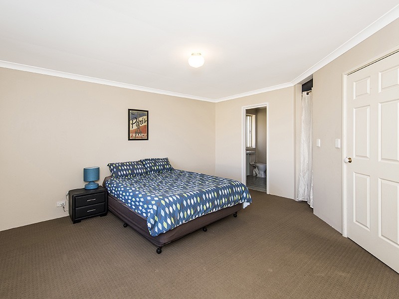 22 Lusitano Avenue, Eaton WA 6232