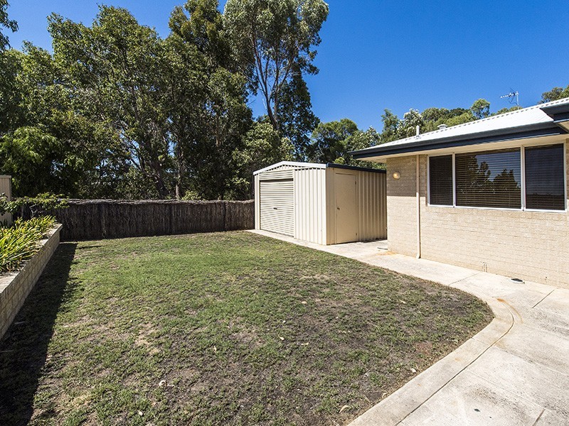16 Possum Way, College Grove WA 6230