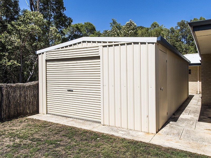 16 Possum Way, College Grove WA 6230