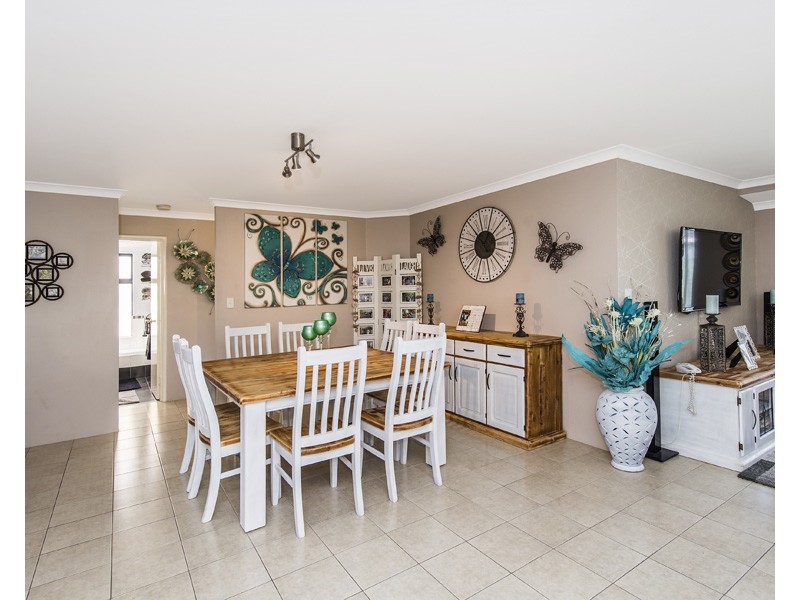 43 Kambany Approach, Dalyellup WA 6230