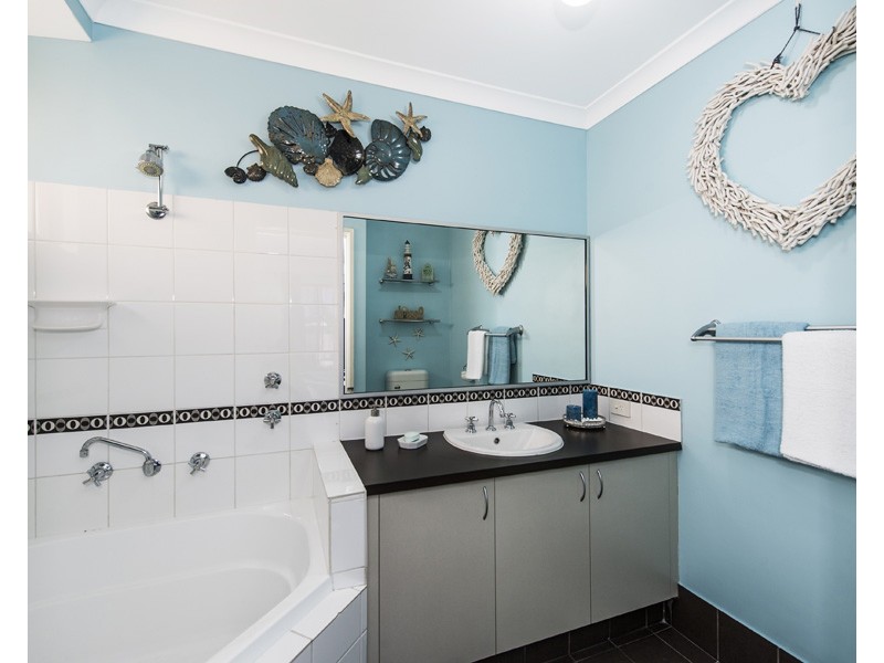 43 Kambany Approach, Dalyellup WA 6230