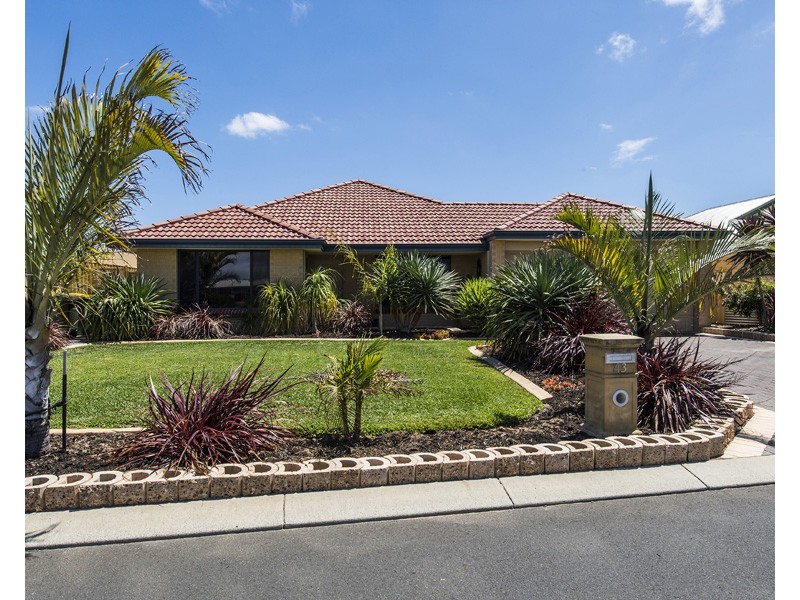 43 Kambany Approach, Dalyellup WA 6230