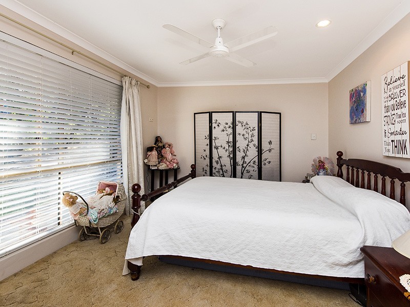 12 Lofthouse Drive, Leschenault WA 6233