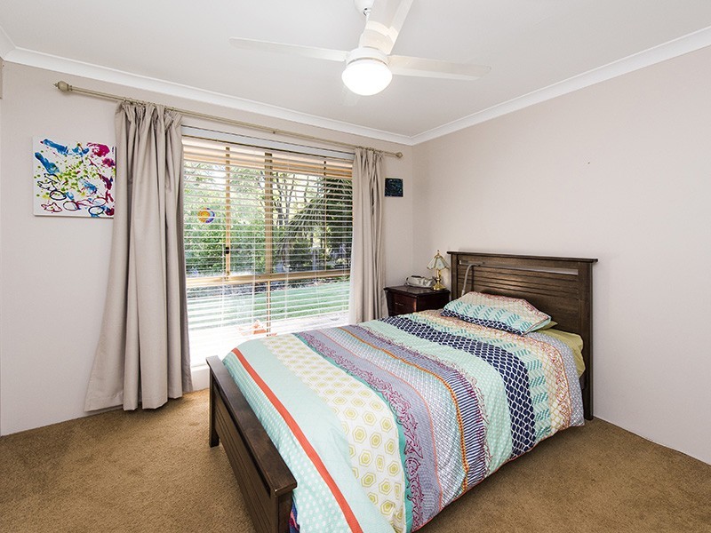 12 Lofthouse Drive, Leschenault WA 6233