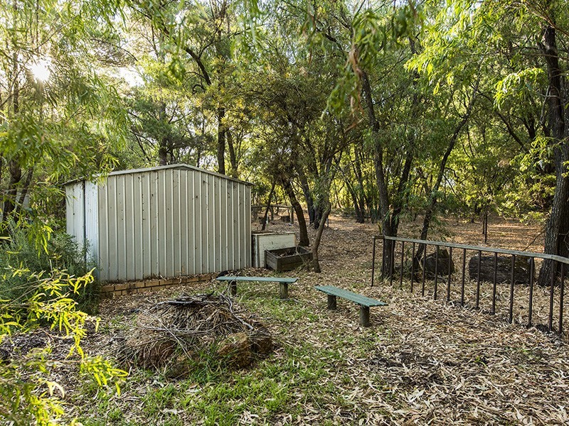 12 Lofthouse Drive, Leschenault WA 6233