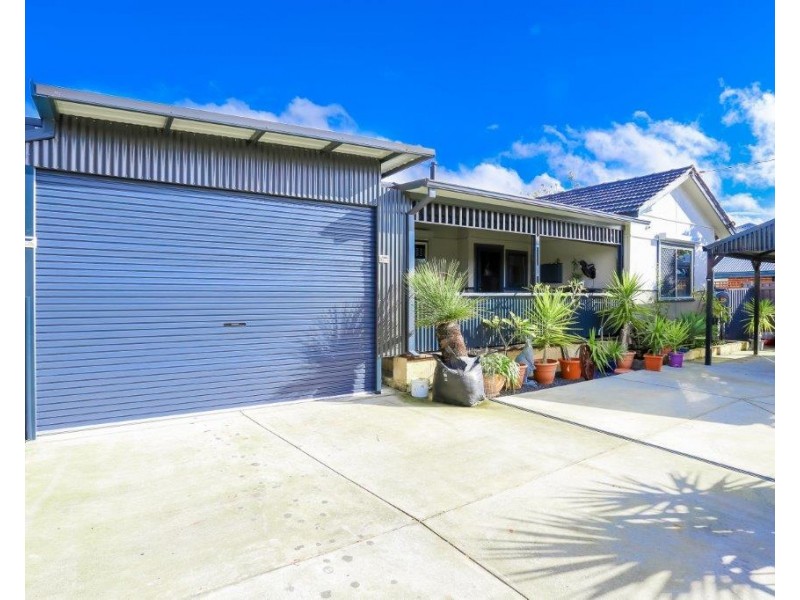 19 Mondak Place, Carey Park WA 6230
