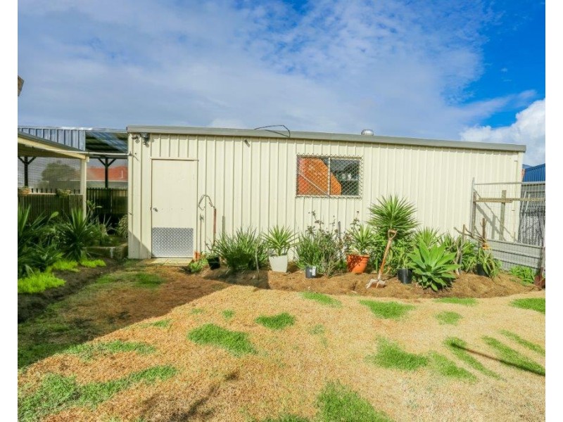 19 Mondak Place, Carey Park WA 6230