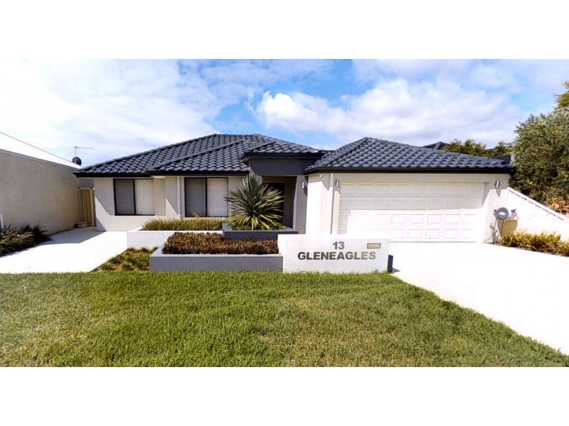 13 Gleneagles Way, Pelican Point WA 6230
