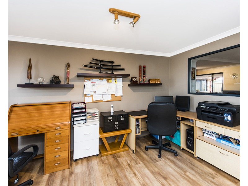 16 Nepean Turn, Millbridge WA 6232