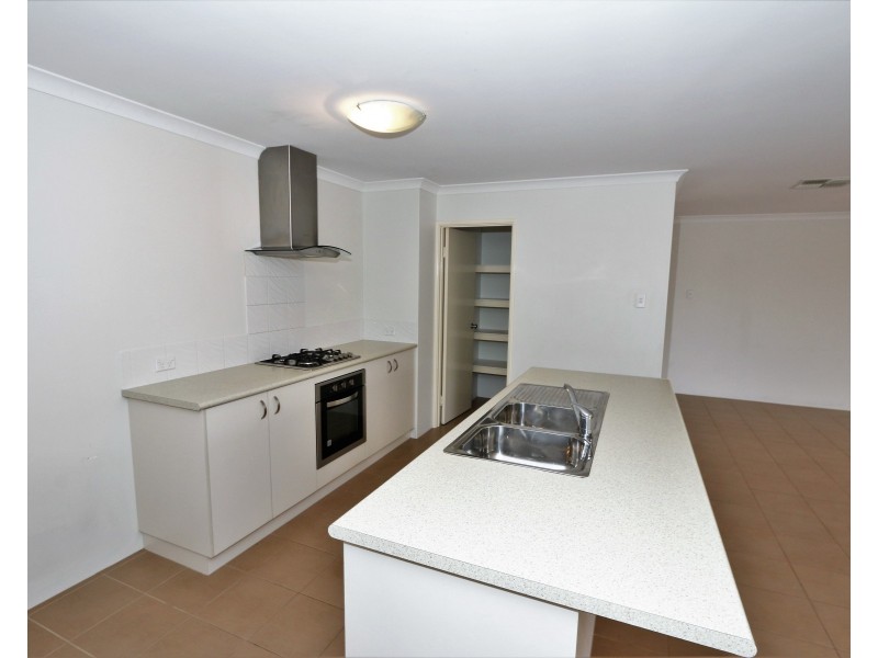 15 Beraking Loop, Dalyellup WA 6230