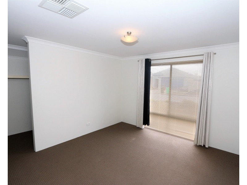 15 Beraking Loop, Dalyellup WA 6230