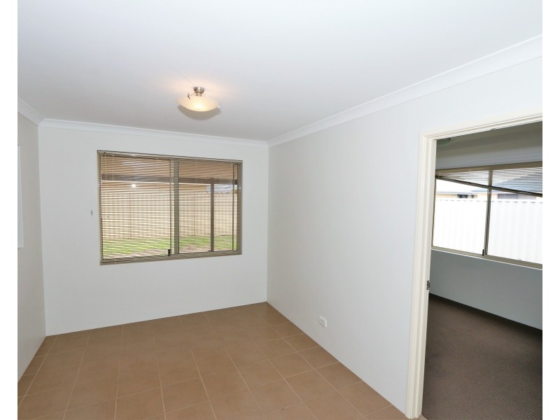 15 Beraking Loop, Dalyellup WA 6230