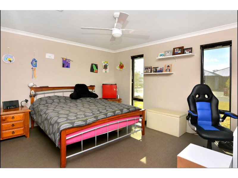 8 Stockton Way, Dalyellup WA 6230