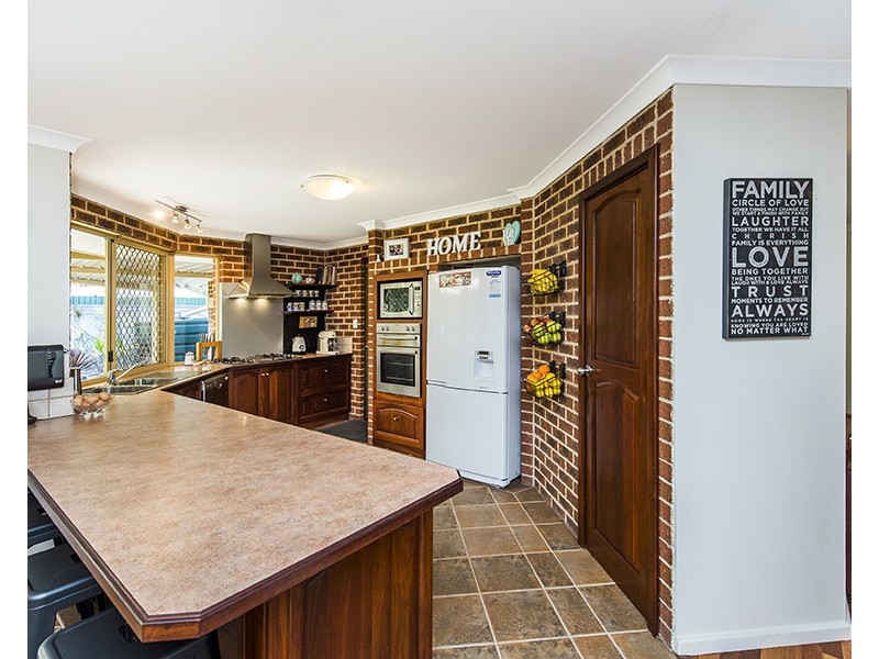 2 Tamarind Crescent, Gelorup WA 6230