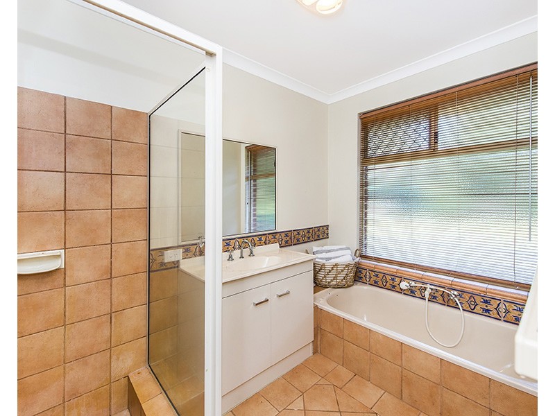 2 Tamarind Crescent, Gelorup WA 6230