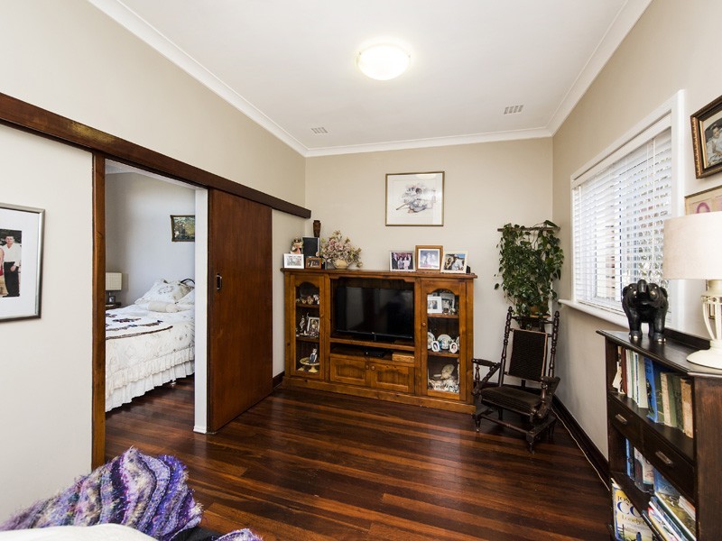 22 Carma Avenue, Collie WA 6225