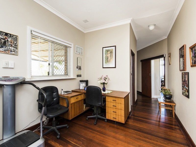 22 Carma Avenue, Collie WA 6225