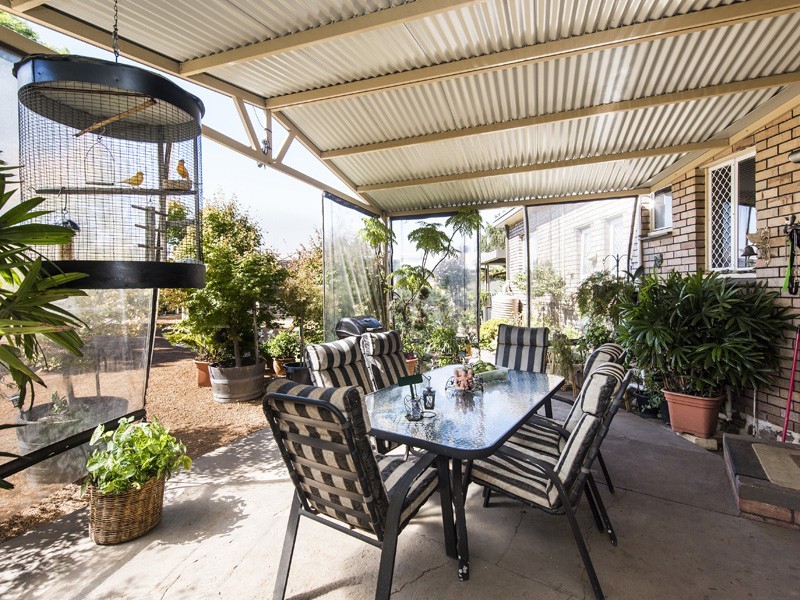 22 Carma Avenue, Collie WA 6225