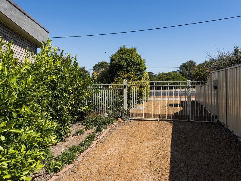 22 Carma Avenue, Collie WA 6225