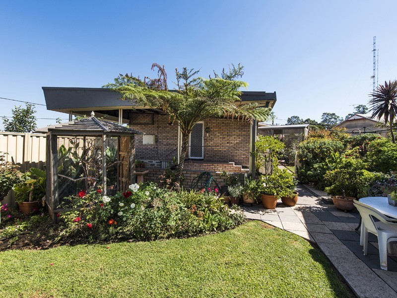 22 Carma Avenue, Collie WA 6225